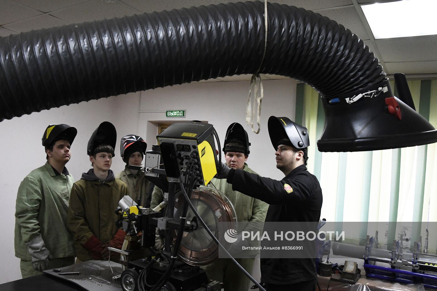 Учебный процесс в техническом колледже Владивостока