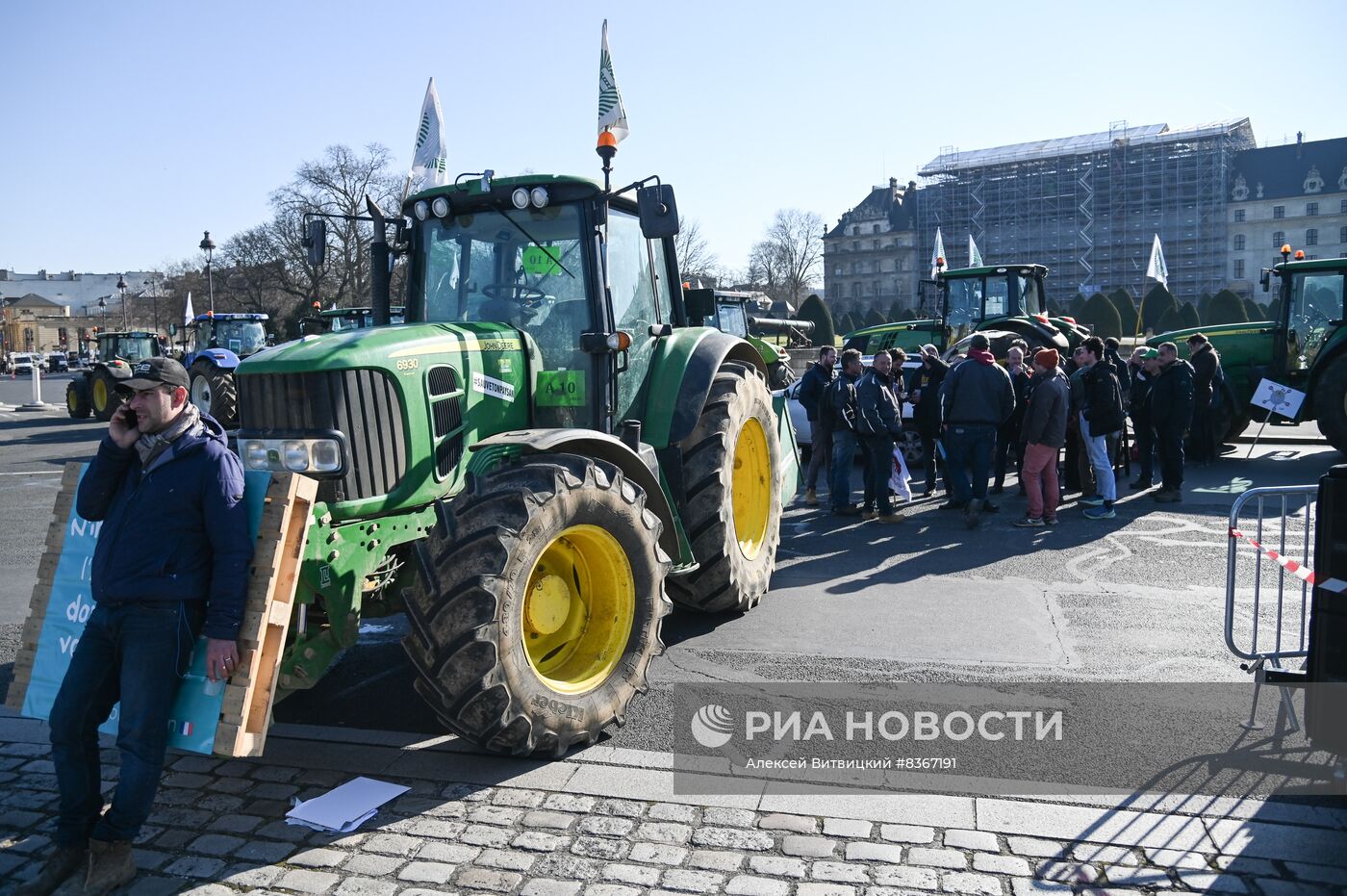 Протесты продолжаются в Париже