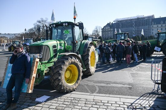 Протесты продолжаются в Париже