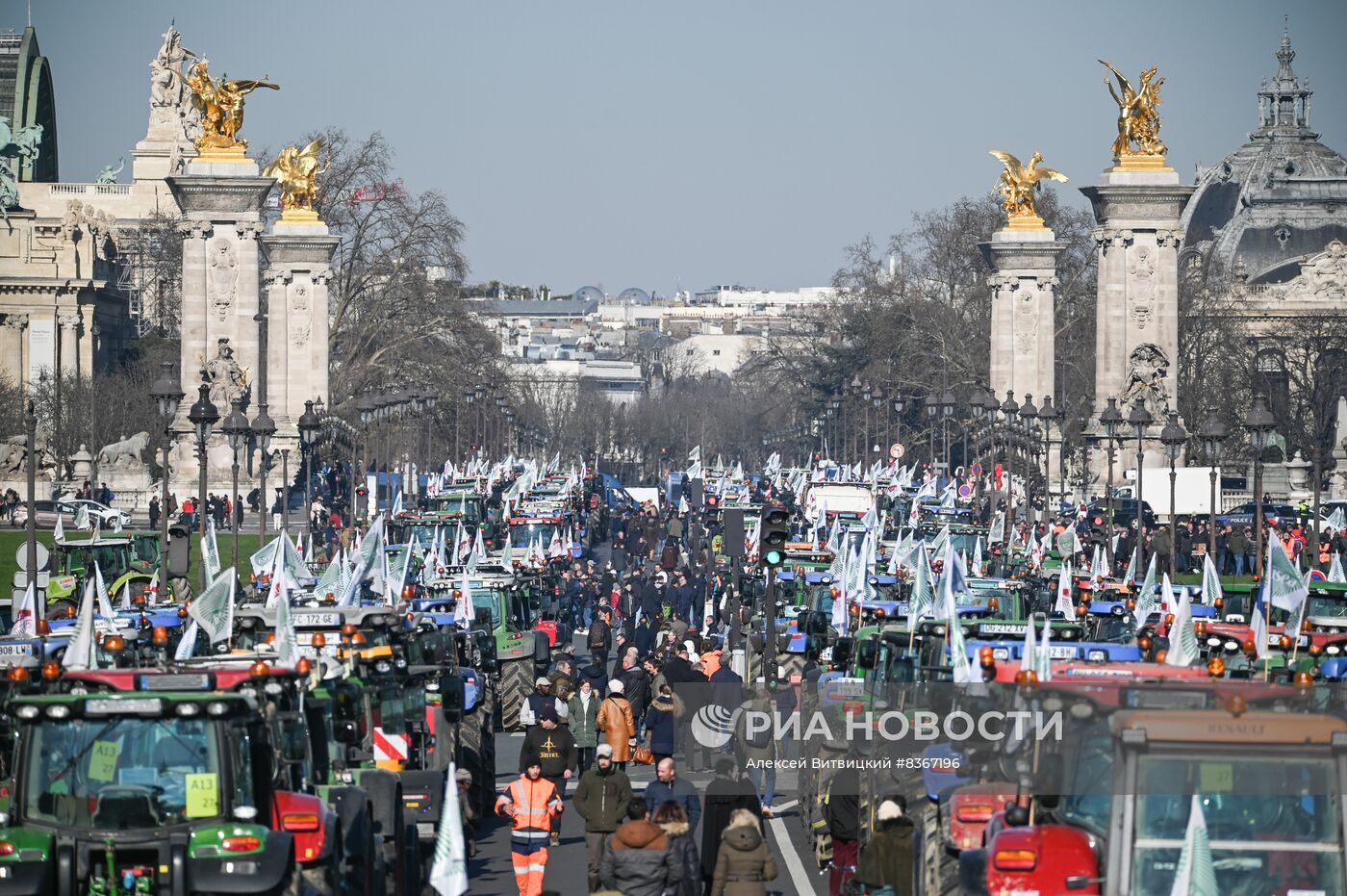 Протесты продолжаются в Париже