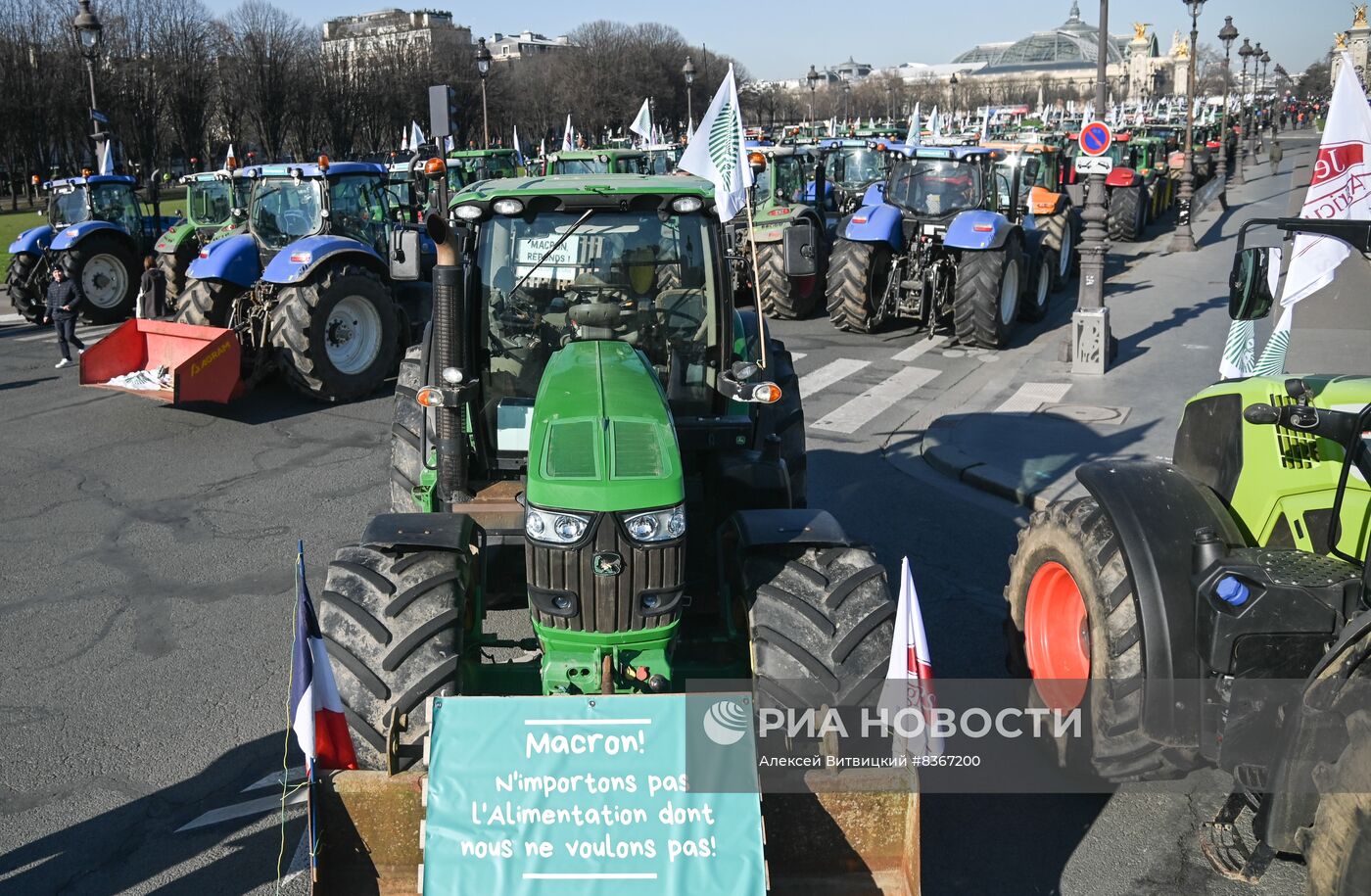 Протесты продолжаются в Париже