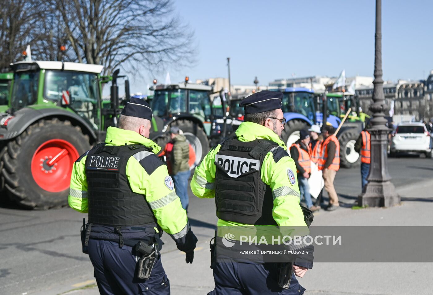 Протесты продолжаются в Париже