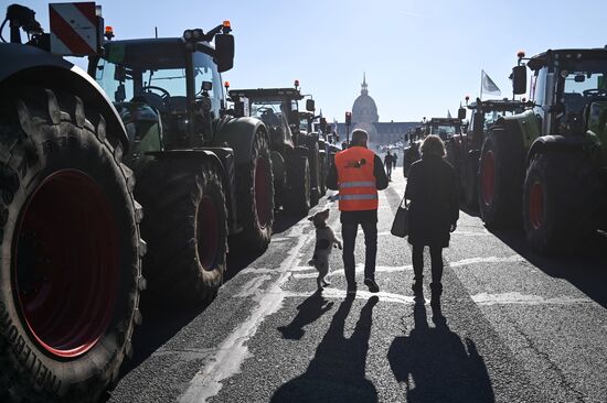 Протесты продолжаются в Париже