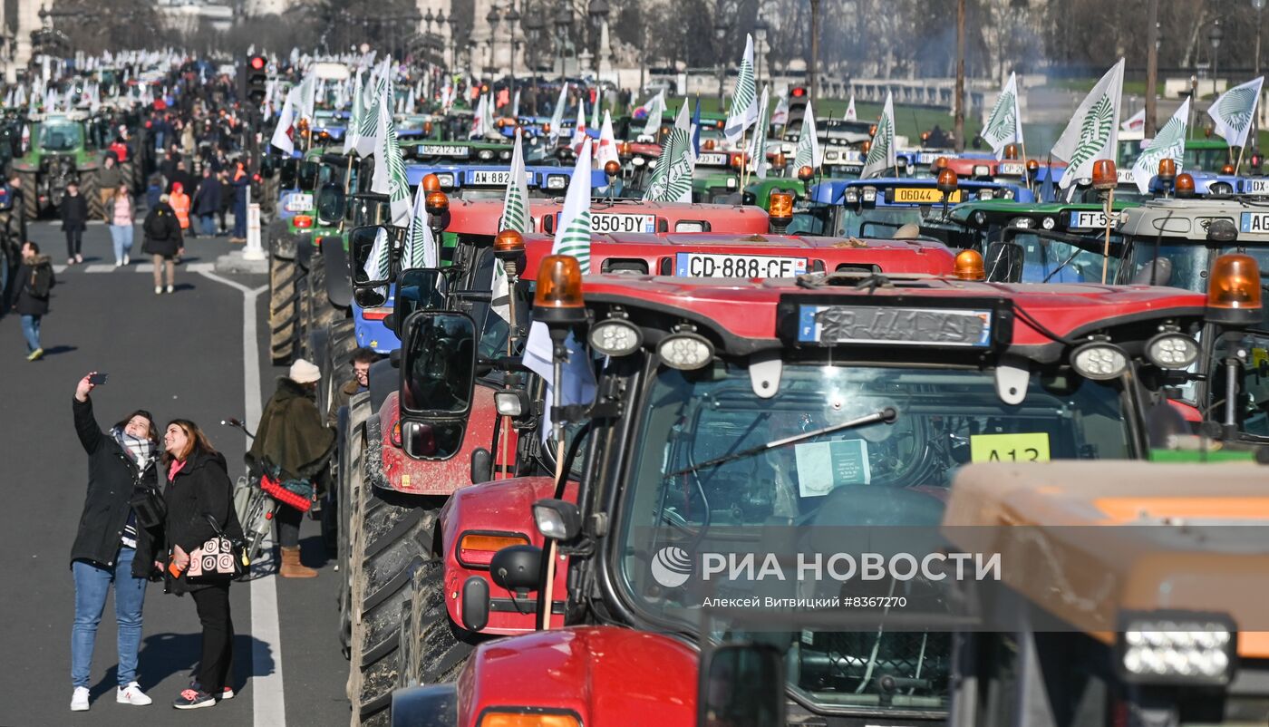 Протесты продолжаются в Париже