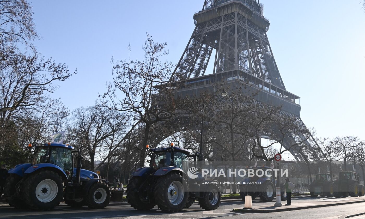 Протесты продолжаются в Париже