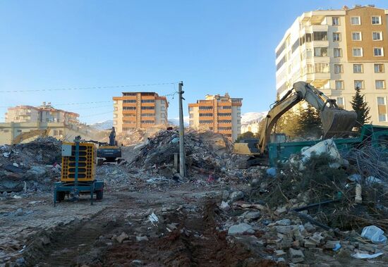 Ликвидация последствий землетрясения в Турции