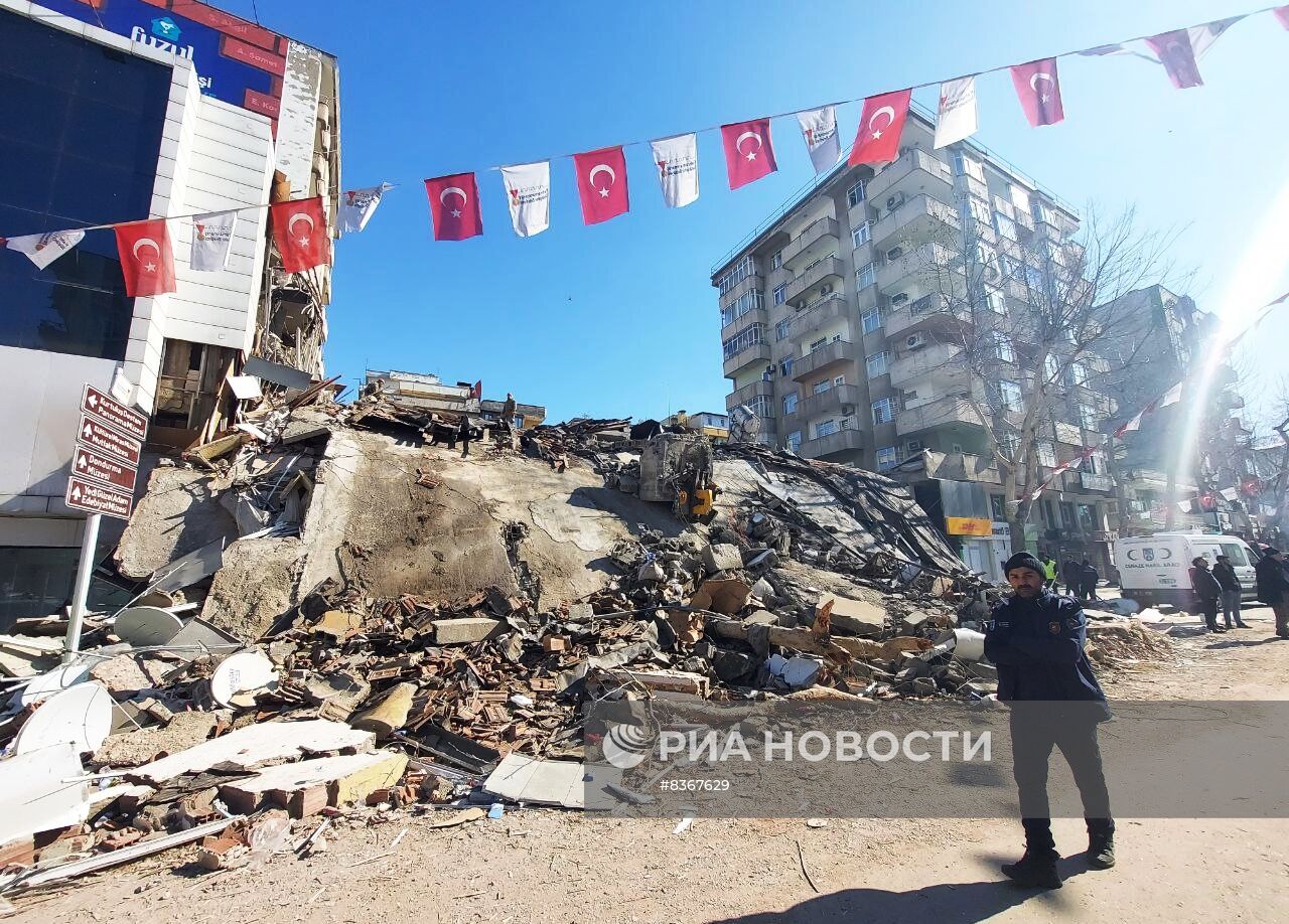 Последствия землетрясения в Турции