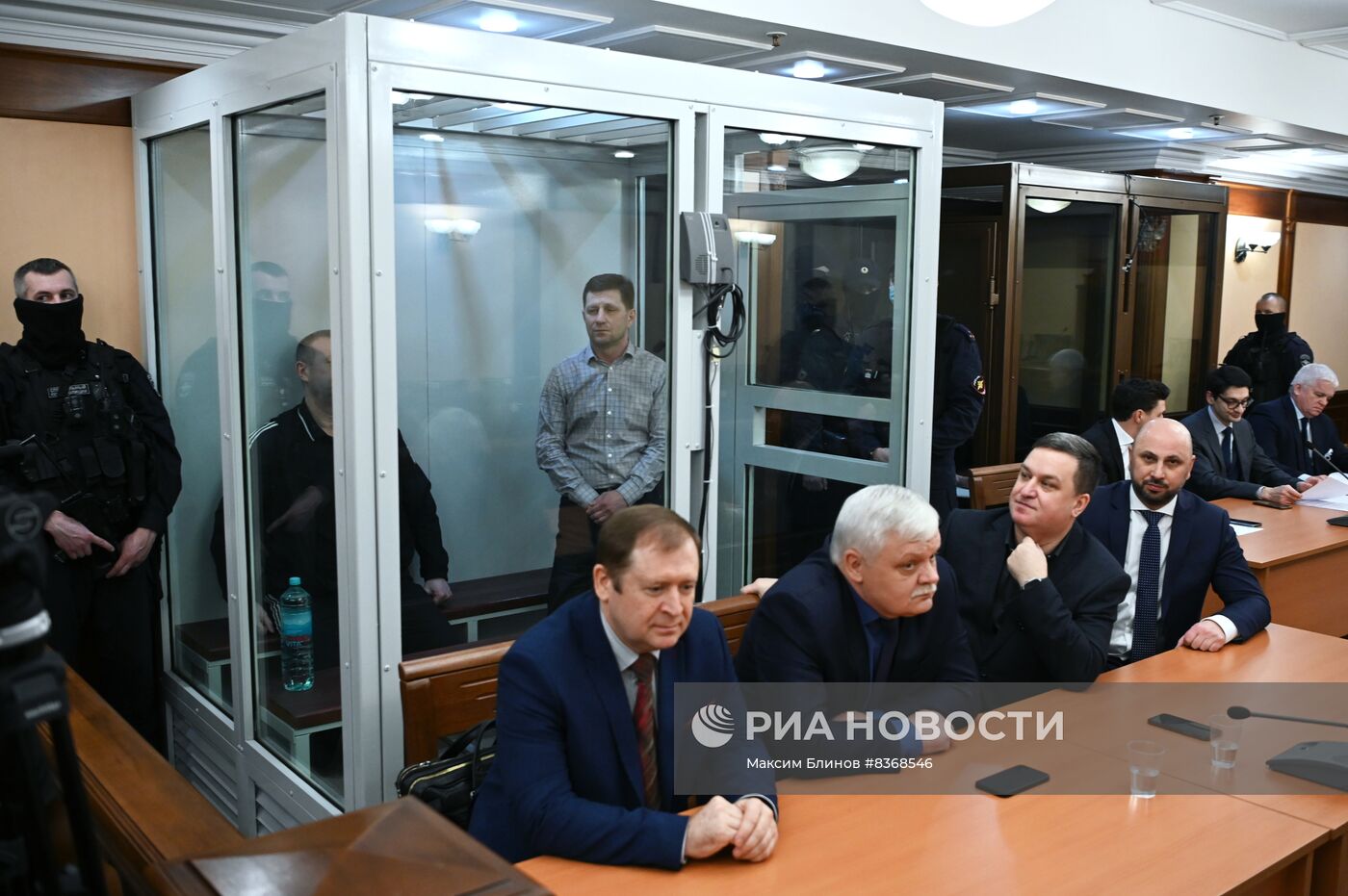 Оглашение приговора экс-губернатору Хабаровского края С. Фургалу
