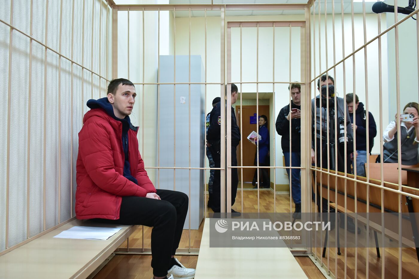 Избрание меры пресечения по делу о взрыве газа в жилом доме в Новосибирске