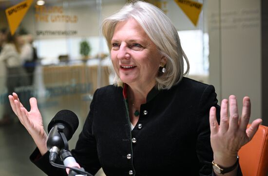 Интервью экс-министра иностранных дел Австрии К. Кнайсль агентству РИА Новости