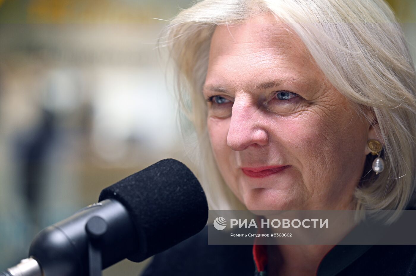 Интервью экс-министра иностранных дел Австрии К. Кнайсль агентству РИА Новости