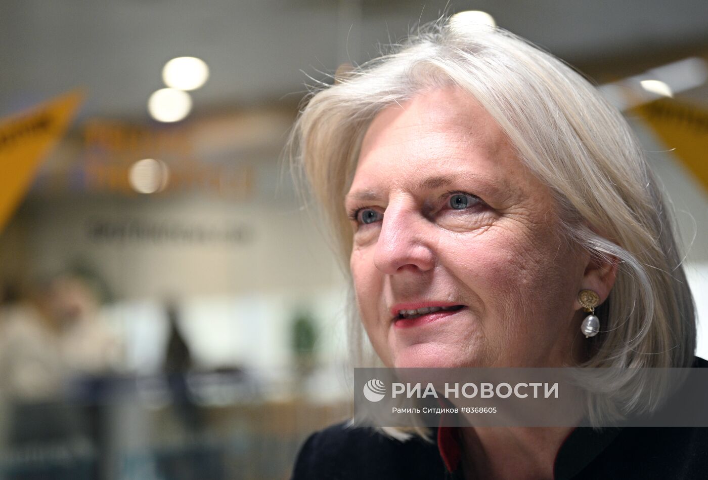 Интервью экс-министра иностранных дел Австрии К. Кнайсль агентству РИА Новости