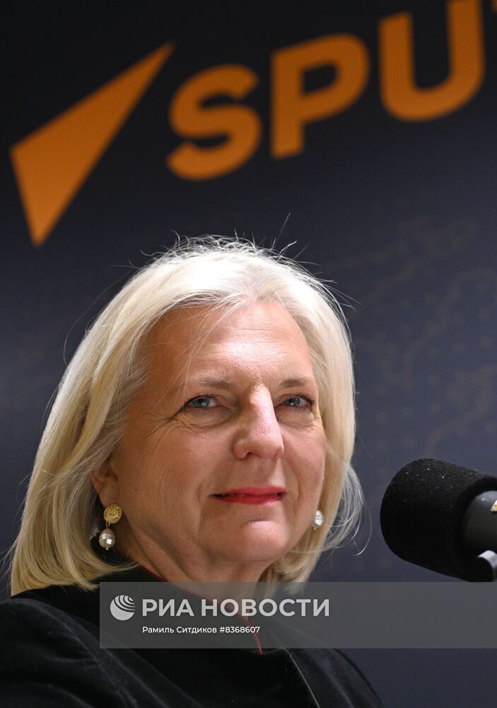 Интервью экс-министра иностранных дел Австрии К. Кнайсль агентству РИА Новости