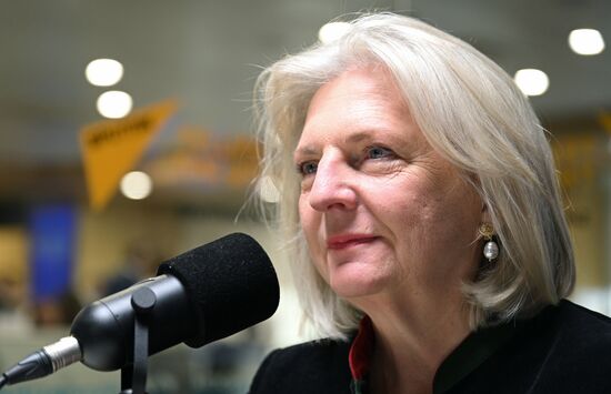 Интервью экс-министра иностранных дел Австрии К. Кнайсль агентству РИА Новости