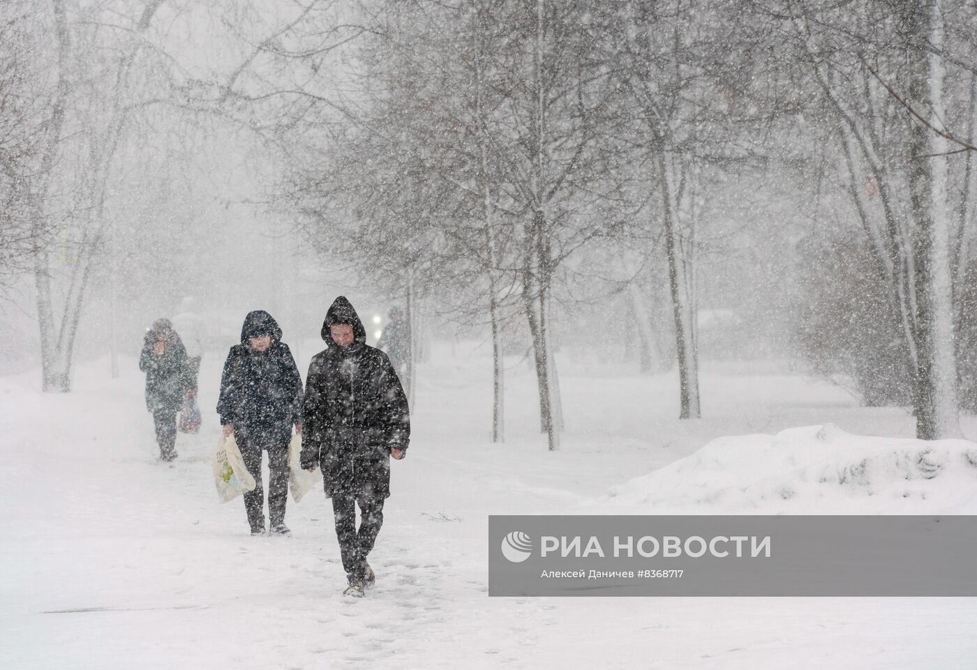 Снежный шторм в Санкт-Петербурге