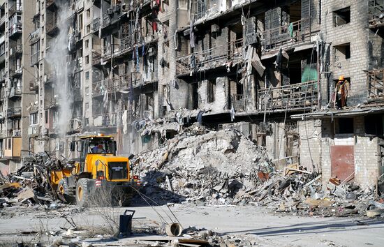 Снос аварийных домов в Мариуполе