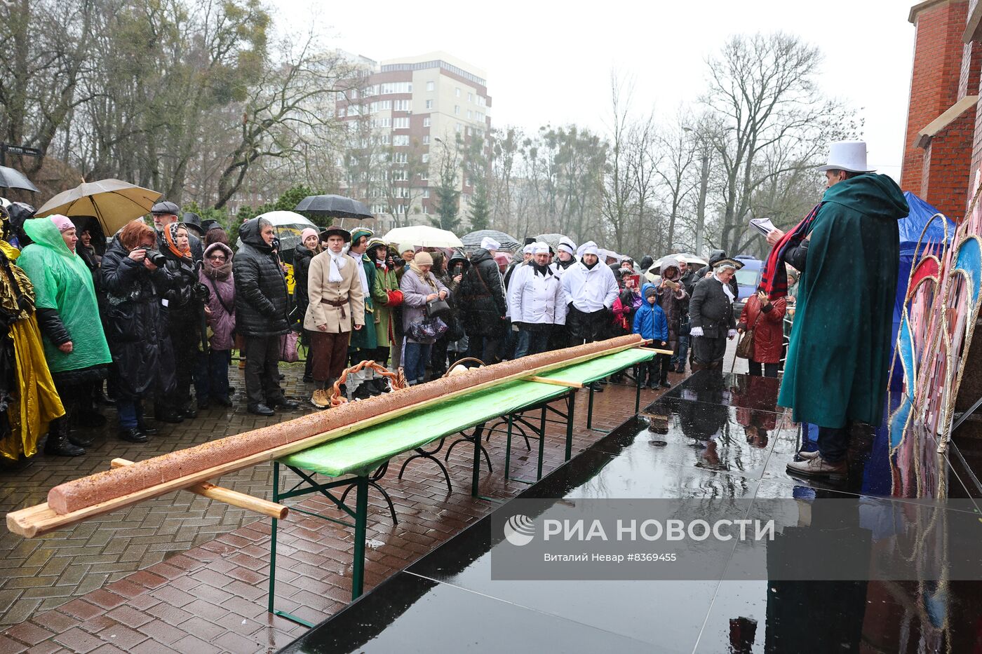 Праздник длинной колбасы в Калининграде