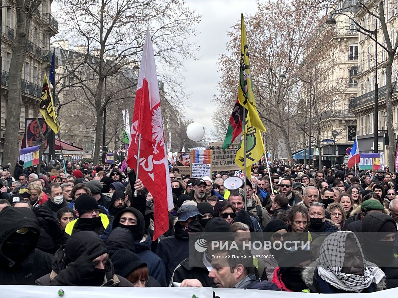 Манифестация против пенсионной реформы в Париже