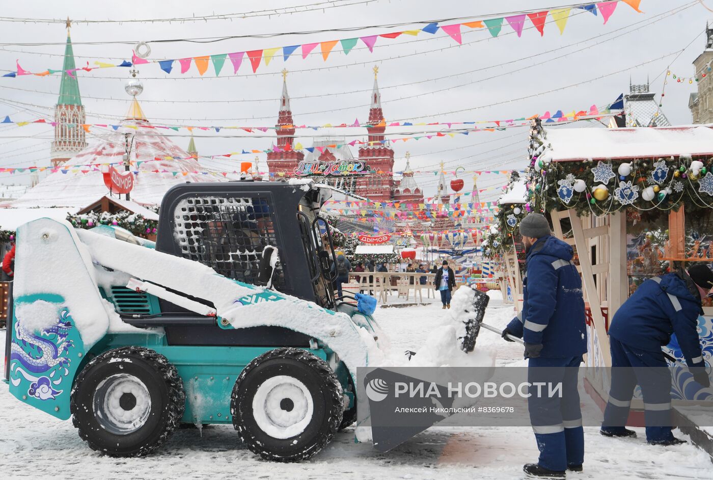 Снег в Москве