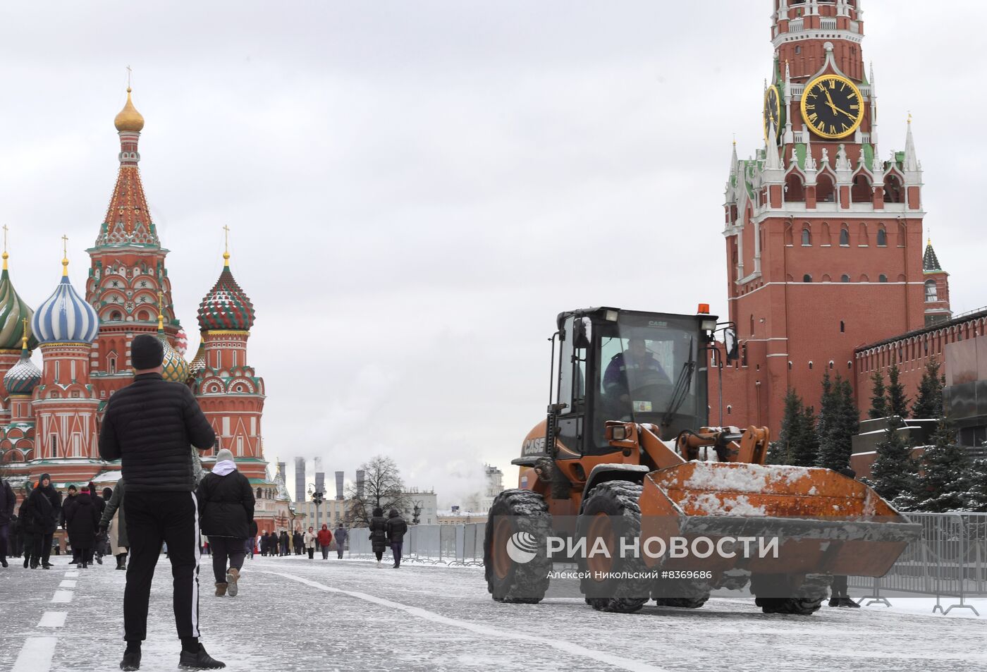 Снег в Москве