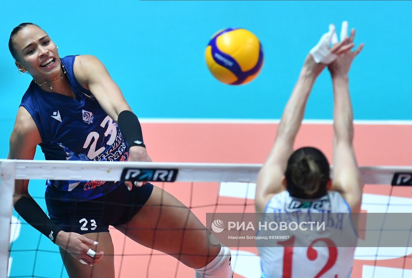 Волейбол. Суперлига. Женщины. Матч "Динамо-Ак Барс" - "Динамо" (Москва)