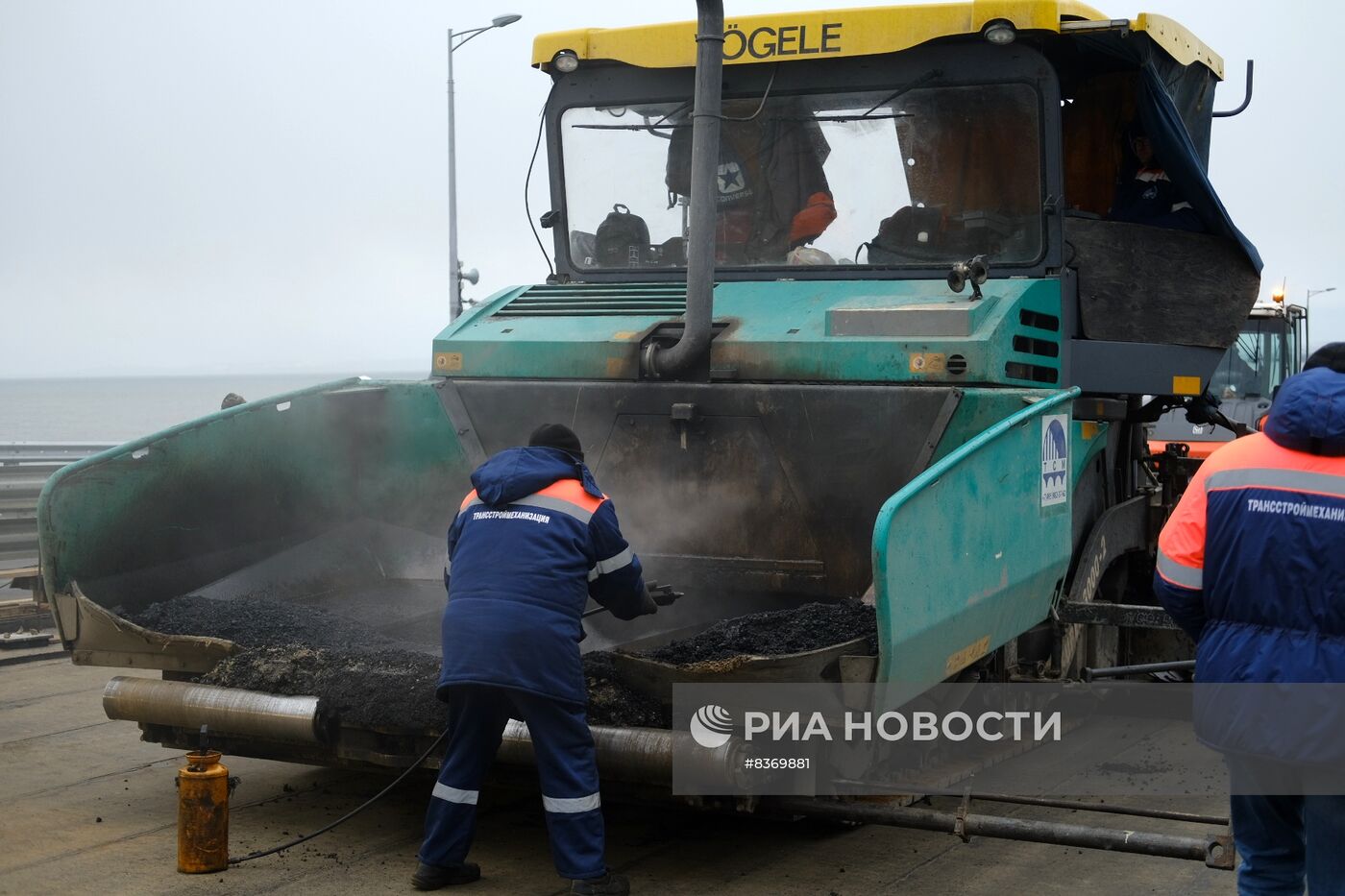 Закончено асфальтирование новых пролетов Крымского моста