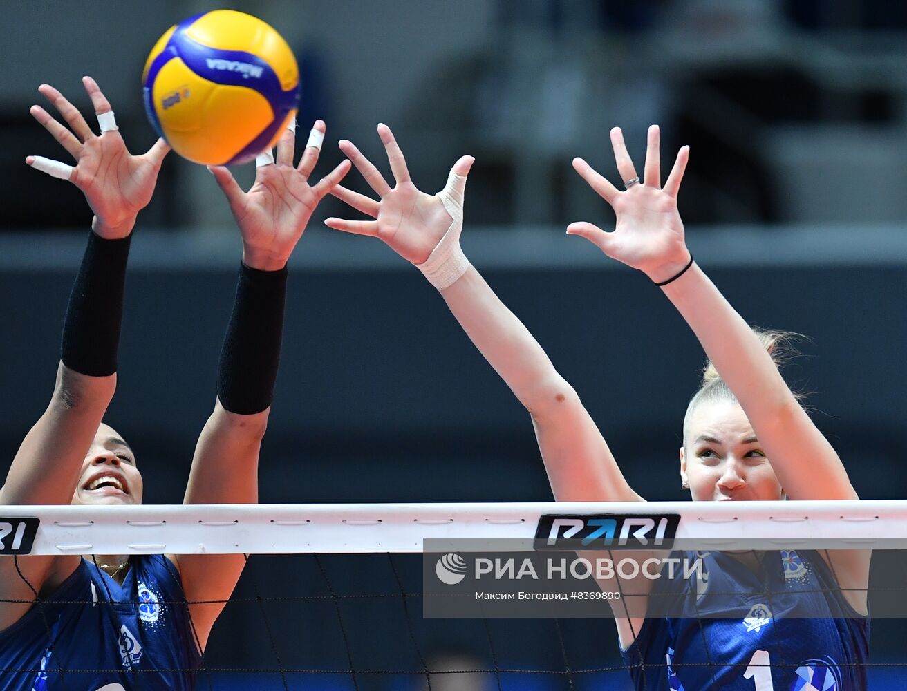 Волейбол. Суперлига. Женщины. Матч "Динамо-Ак Барс" - "Динамо" (Москва)