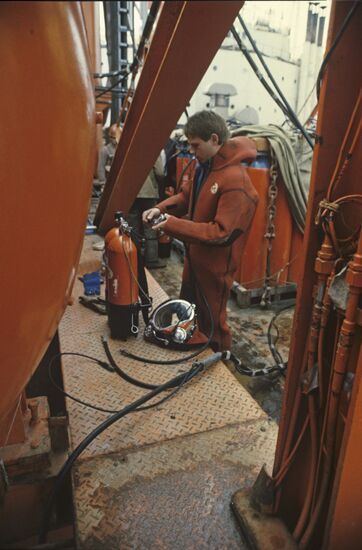 Самоподъемная буровая установка "Оха"