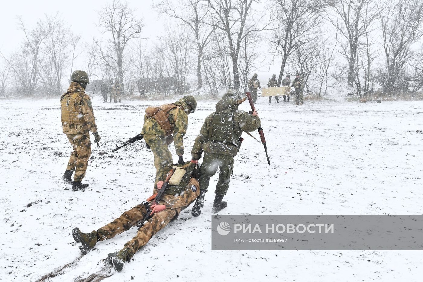 Подготовка мобилизованных военнослужащих РФ на полигоне в Запорожской области