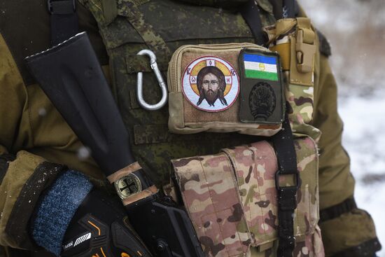 Подготовка мобилизованных военнослужащих РФ на полигоне в Запорожской области