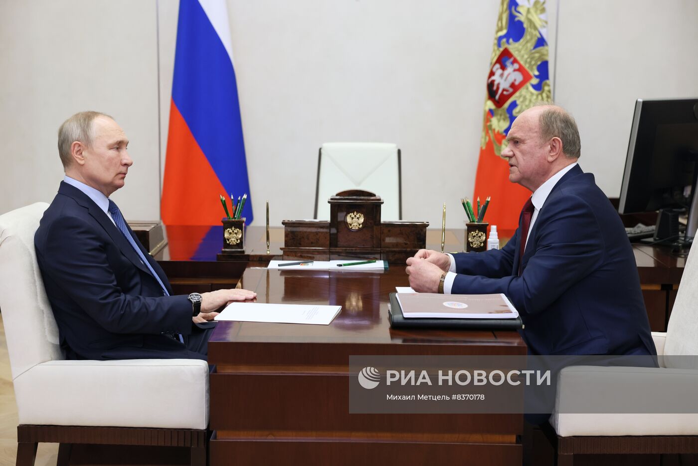 Встреча президента РФ В. Путина с лидером КПРФ Г. Зюгановым