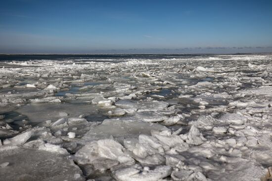 Азовское море замерзло в Краснодарском крае