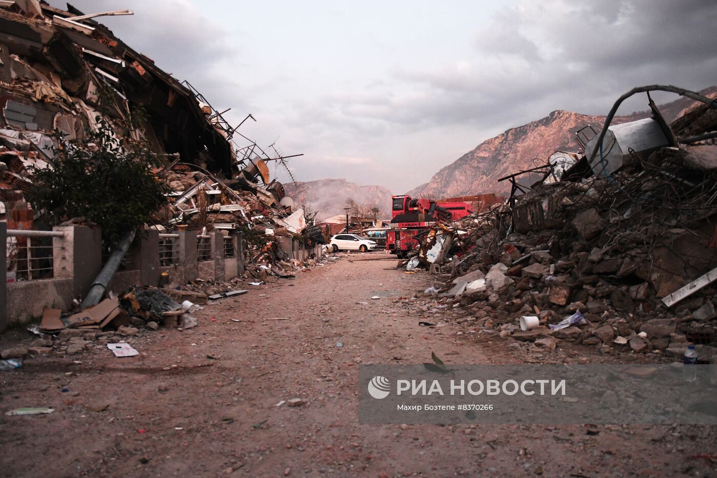 Ликвидация последствий землетрясения продолжается в Турции