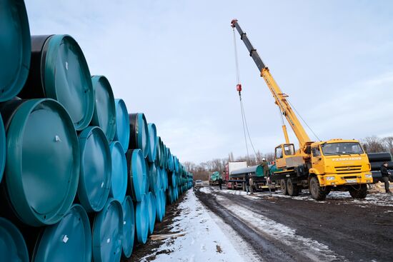 Производство труб для строящегося водовода из Ростовской области в ДНР