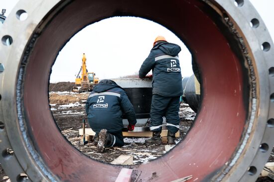 Производство труб для строящегося водовода из Ростовской области в ДНР