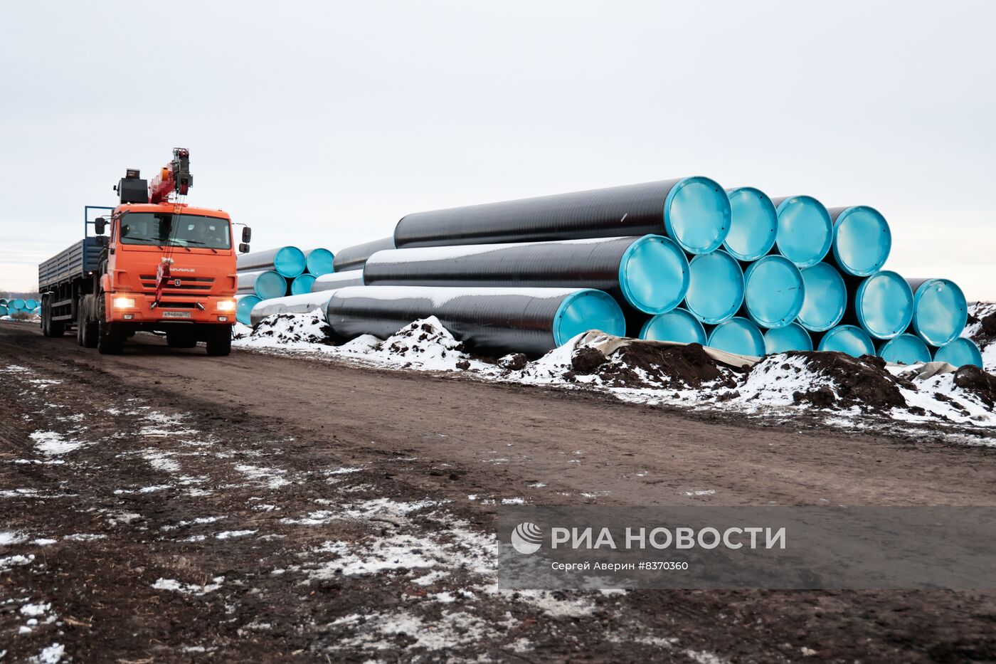 Производство труб для строящегося водовода из Ростовской области в ДНР