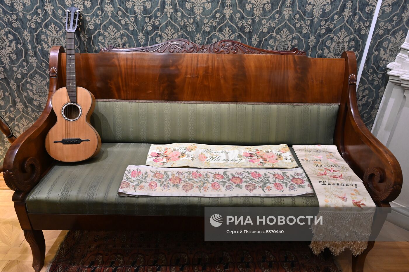 Открытие выставки "Шаляпин. Путешествие из Санкт-Петербурга в Москву"