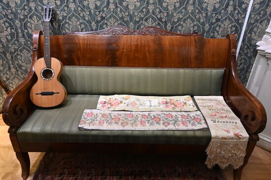 Открытие выставки "Шаляпин. Путешествие из Санкт-Петербурга в Москву"