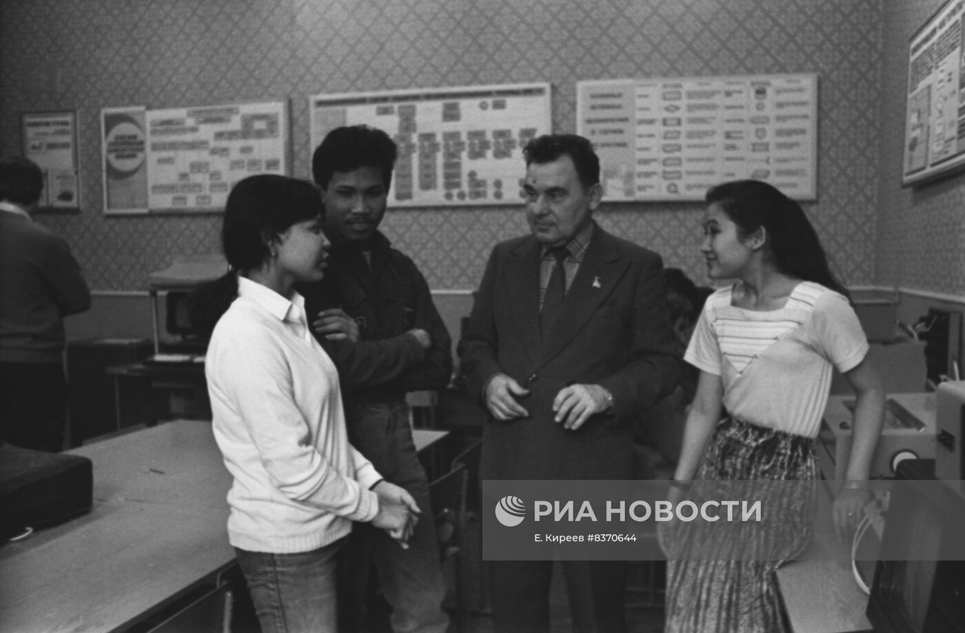 Студенты из Камбоджи, обучающиеся в Харьковском политехническом институте