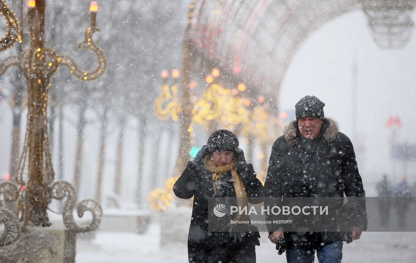 Снег в Москве Снег в Москве