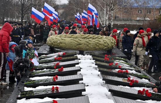 Празднование 80-летия освобождения Луганска от немецко-фашистских захватчиков