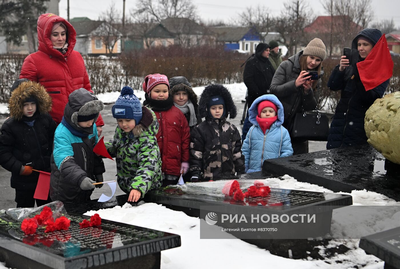 Празднование 80-летия освобождения Луганска от немецко-фашистских захватчиков