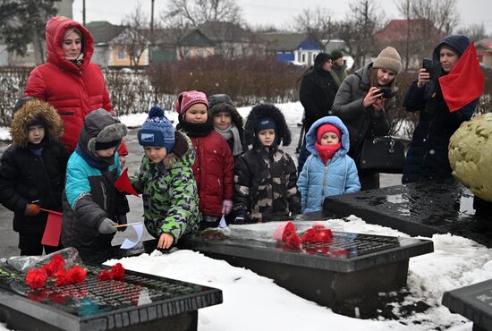 Празднование 80-летия освобождения Луганска от немецко-фашистских захватчиков