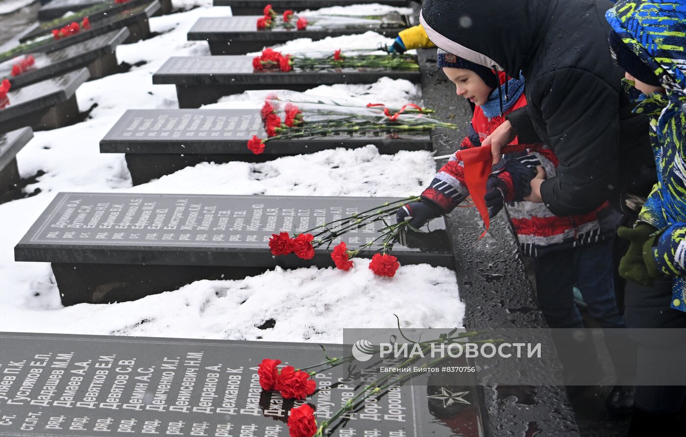 Празднование 80-летия освобождения Луганска от немецко-фашистских захватчиков