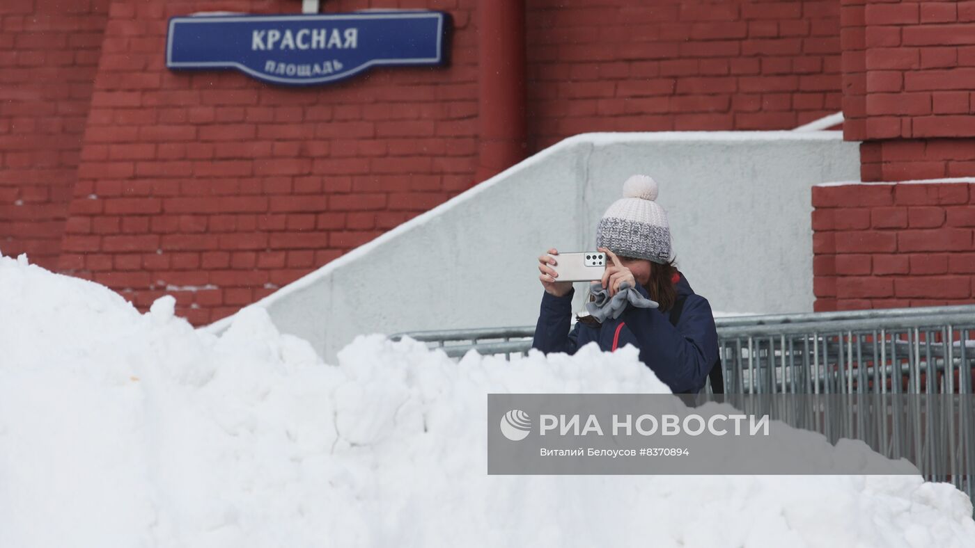 Снег в Москве