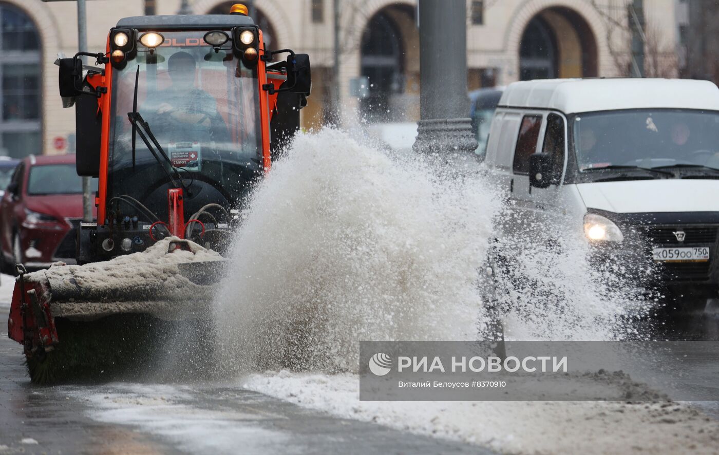 Снег в Москве