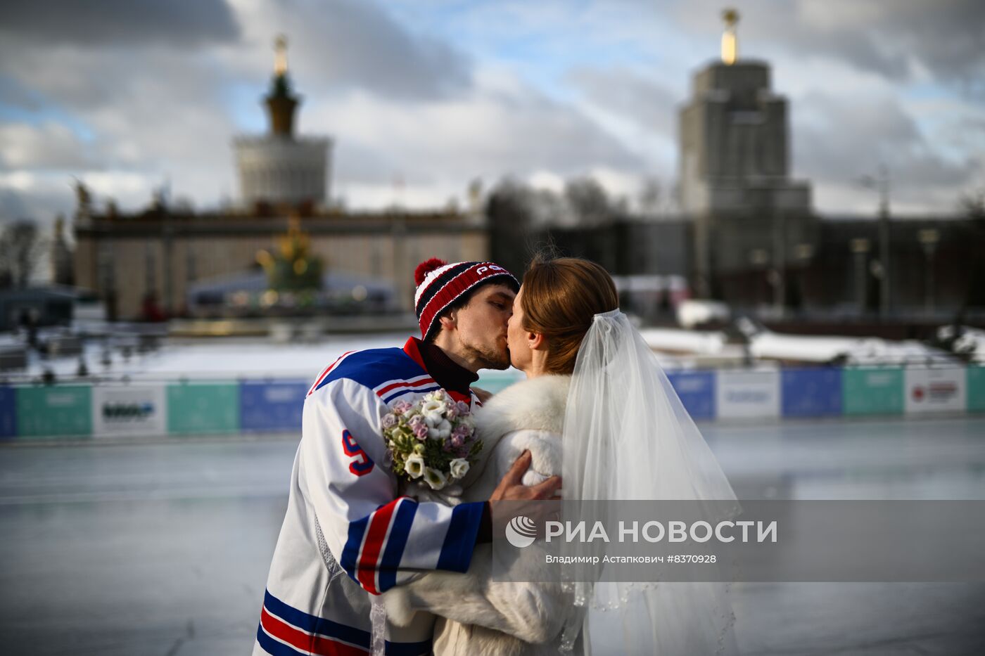 Празднование Дня всех влюбленных в Москве