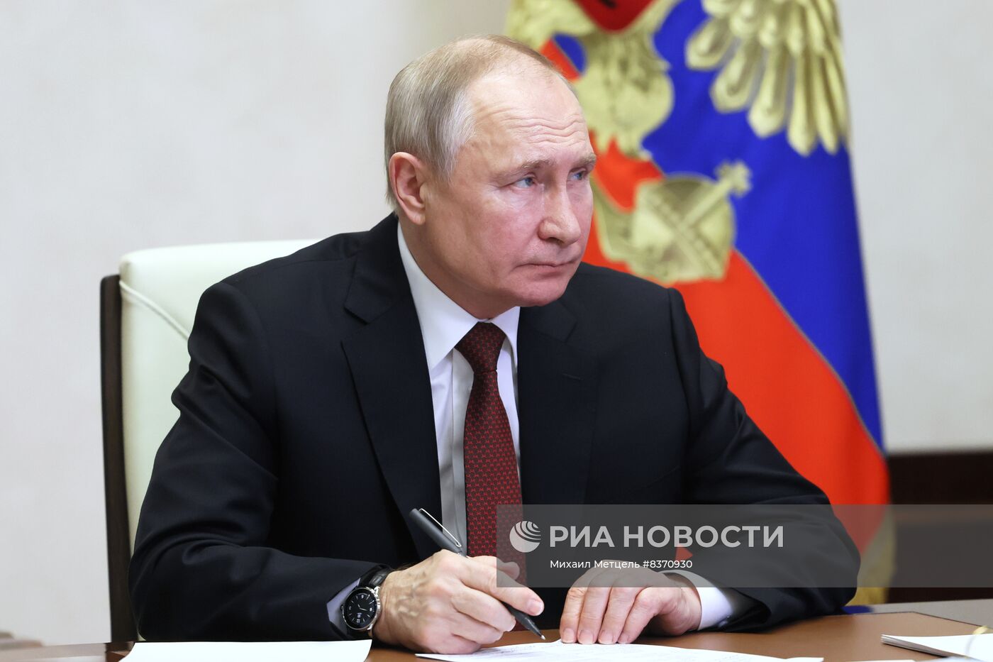 Президент РФ В. Путин принял участие в совещании судей судов общей юрисдикции, военных и арбитражных судов
