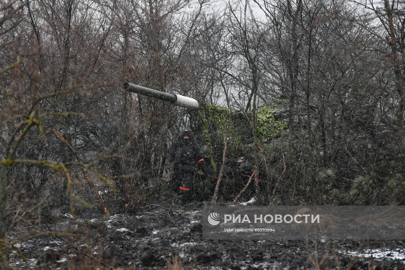 Работа танков Т-72Б в южном секторе СВО