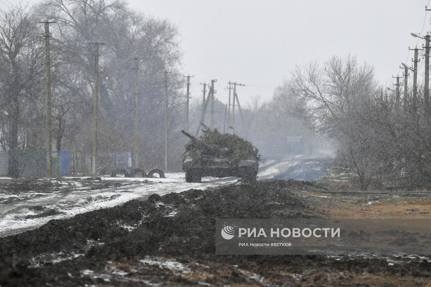 Работа танков Т-72Б в южном секторе СВО